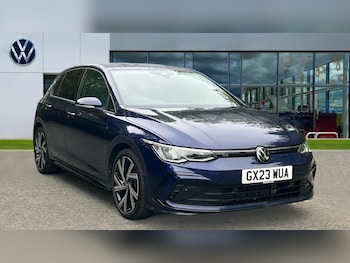 Volkswagen - Golf