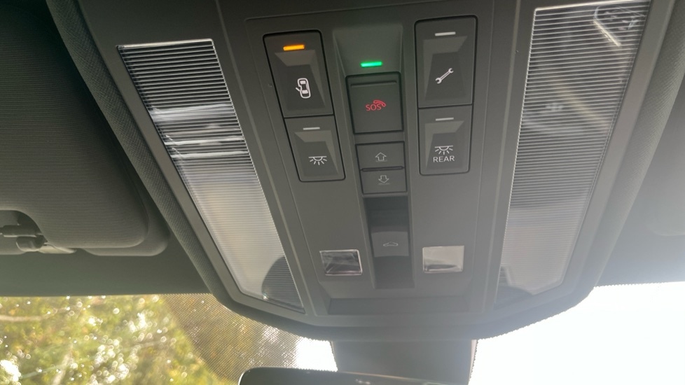 Used Volkswagen Touareg 2024 for sale - 76869322: Photo 45