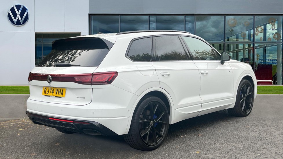 Used Volkswagen Touareg 2024 for sale - 76869322: Photo 8