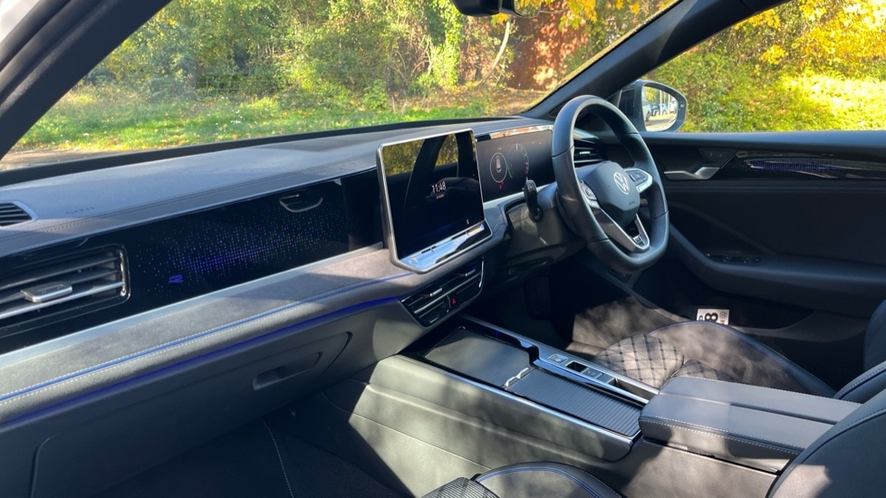 Used Volkswagen Passat 2025 for sale - 76869186: Photo 2