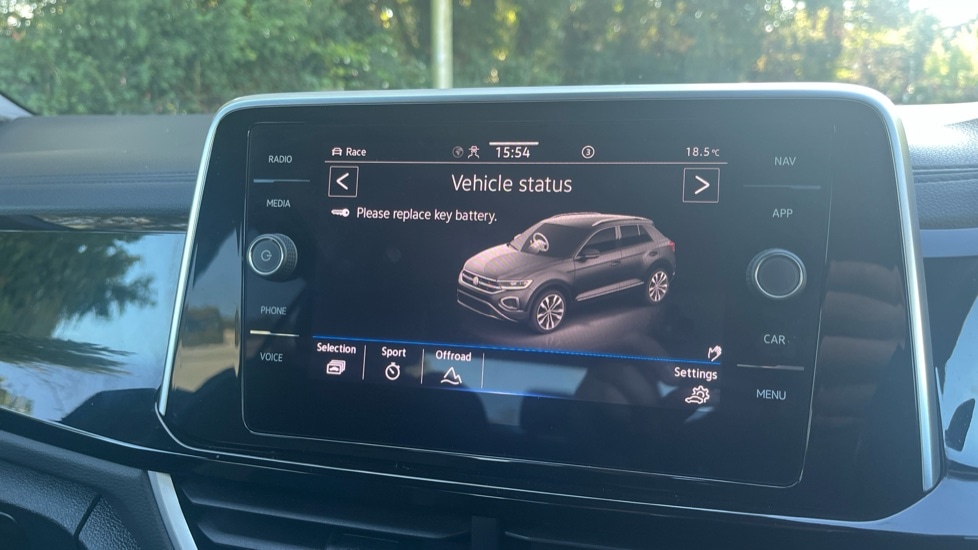 Used Volkswagen T-Roc 2023 for sale - 76079361: Photo 23