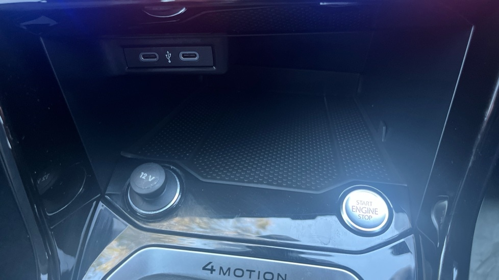 Used Volkswagen T-Roc 2023 for sale - 76079361: Photo 39