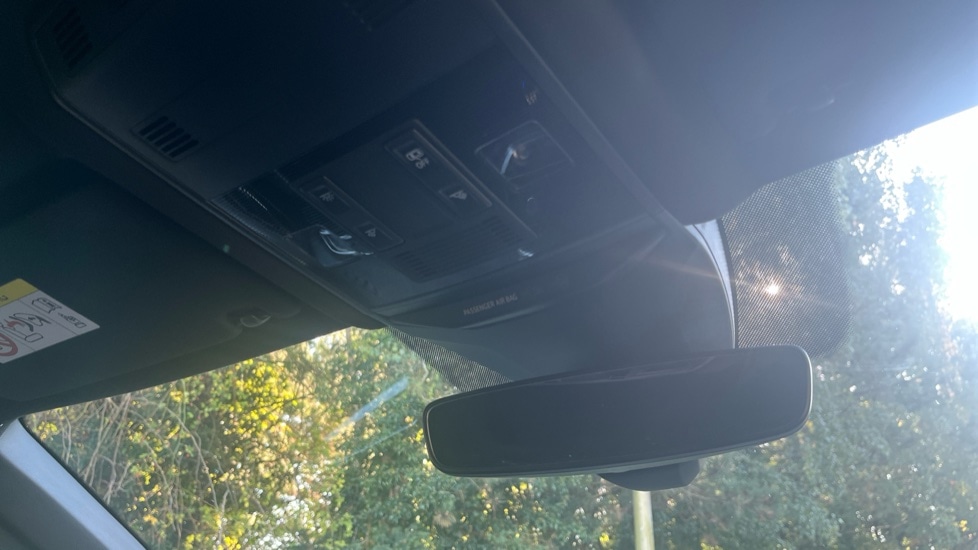 Used Volkswagen T-Roc 2023 for sale - 76079361: Photo 42