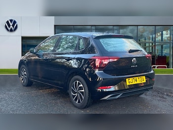 Used Volkswagen Polo 2024 for sale - 76901469: Photo