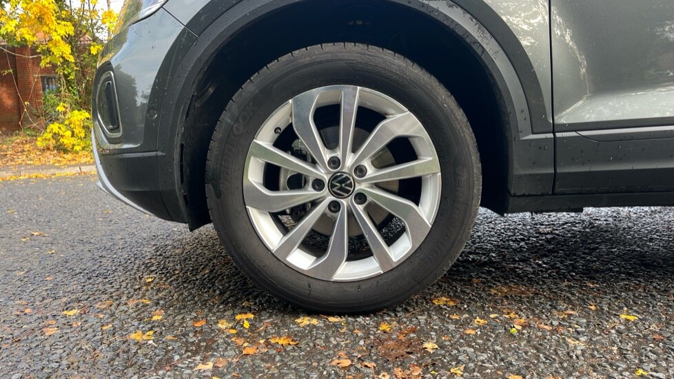 Used Volkswagen T-Roc 2025 for sale - 76297496: Photo 18