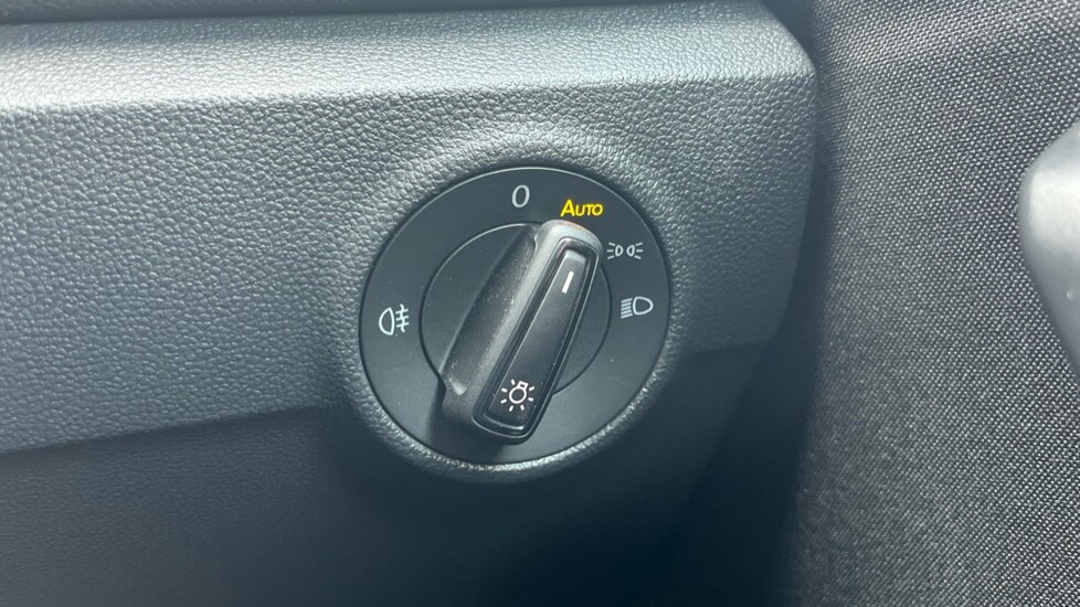 Used Volkswagen T-Roc 2025 for sale - 76297496: Photo 36