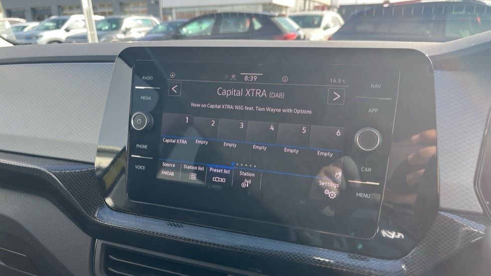 Used Volkswagen T-Cross 2025 for sale - 76487418: Photo 24