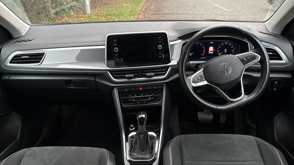 Used Volkswagen T-Roc 2024 for sale - 76873870: Photo 12