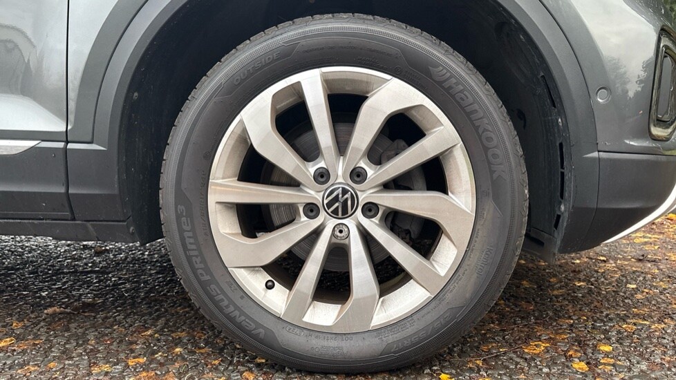 Used Volkswagen T-Roc 2024 for sale - 76873870: Photo 20