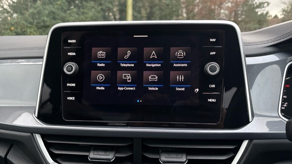 Used Volkswagen T-Roc 2024 for sale - 76873870: Photo 23