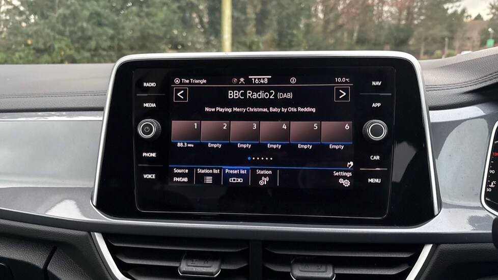 Used Volkswagen T-Roc 2024 for sale - 76873870: Photo 24