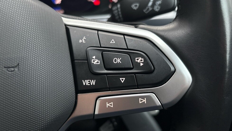 Used Volkswagen T-Roc 2024 for sale - 76873870: Photo 27