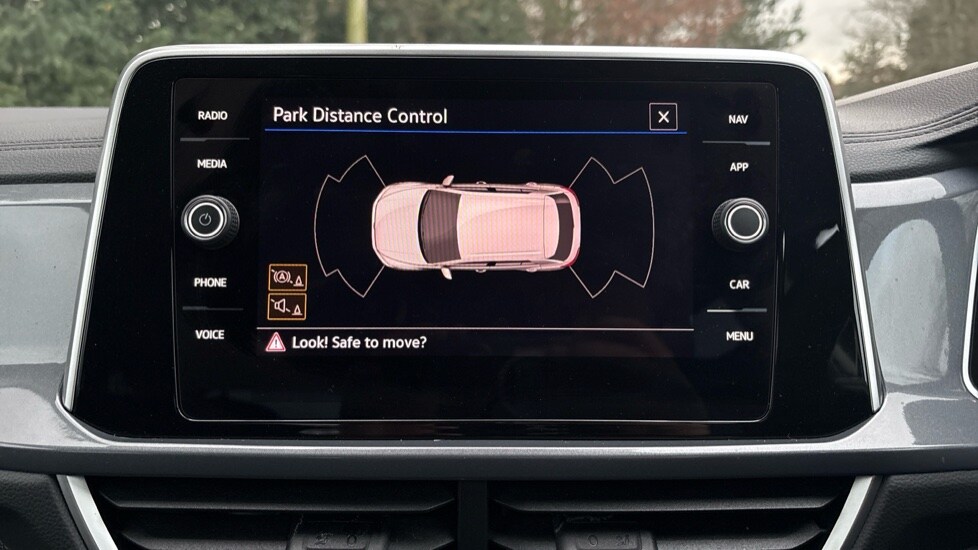 Used Volkswagen T-Roc 2024 for sale - 76873870: Photo 44