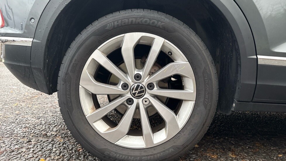 Used Volkswagen T-Roc 2024 for sale - 76873870: Photo 5