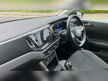 Used Volkswagen Polo 2023 for sale - 76124789: Photo 2