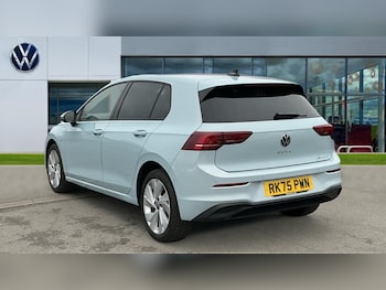 Used Volkswagen Golf 2025 for sale - 77067807: Photo