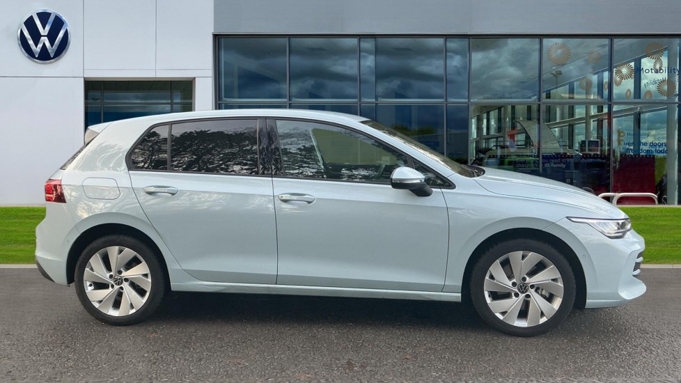 Used Volkswagen Golf 2025 for sale - 77067807: Photo 4