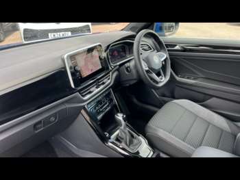 Used Volkswagen T-Roc 2024 for sale - 75085918: Photo