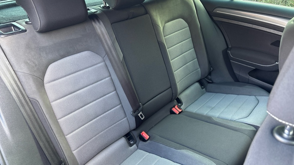 Used Volkswagen Golf 2017 for sale - 76804061: Photo 15