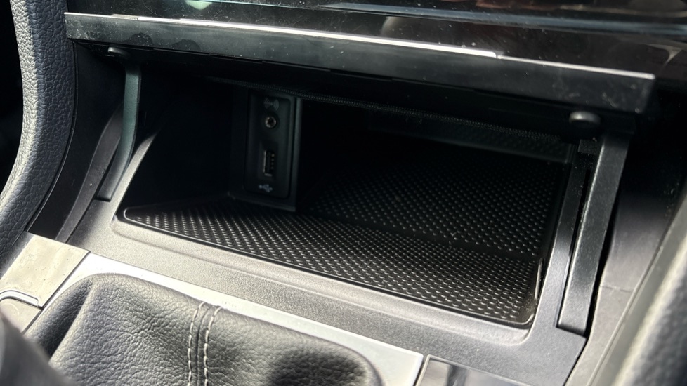 Used Volkswagen Golf 2017 for sale - 76804061: Photo 40