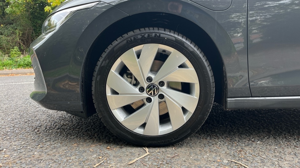 Used Volkswagen Golf 2025 for sale - 76870405: Photo 18