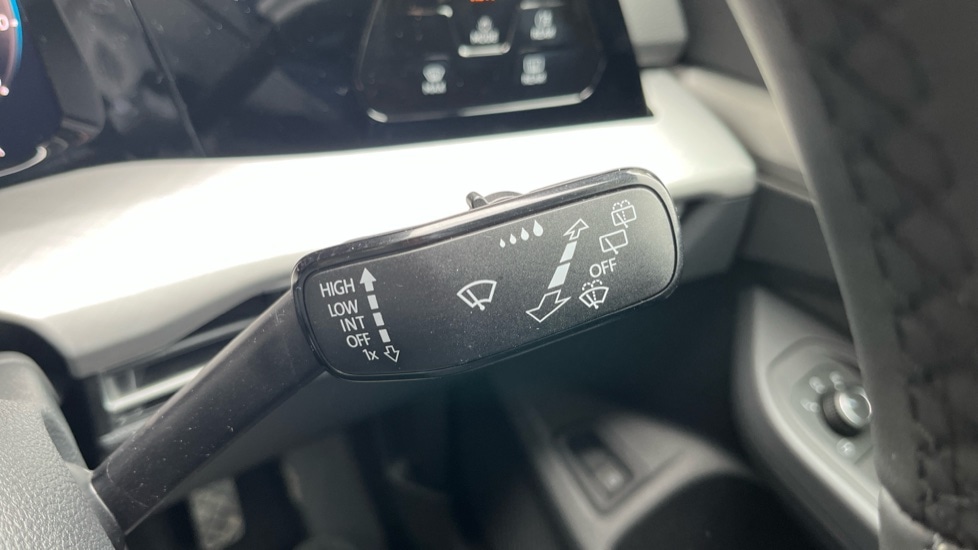 Used Volkswagen Golf 2025 for sale - 76870405: Photo 31