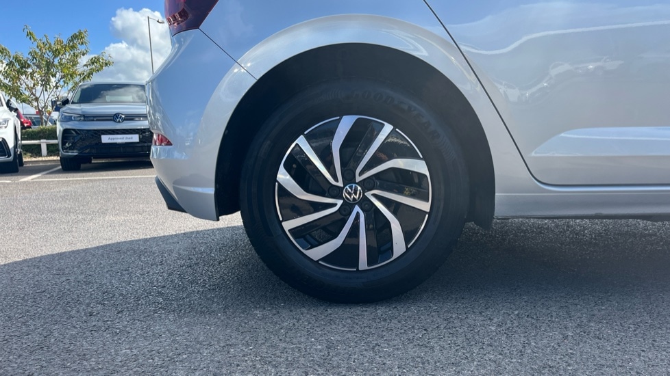 Used Volkswagen Polo 2023 for sale - 76870614: Photo 5