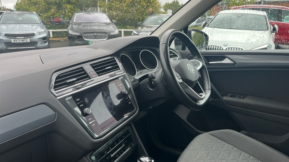 Used Volkswagen Tiguan 2022 for sale - 76960042: Photo 2