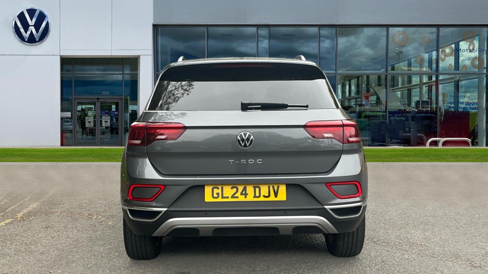 Used Volkswagen T-Roc 2024 for sale - 76870645: Photo 11