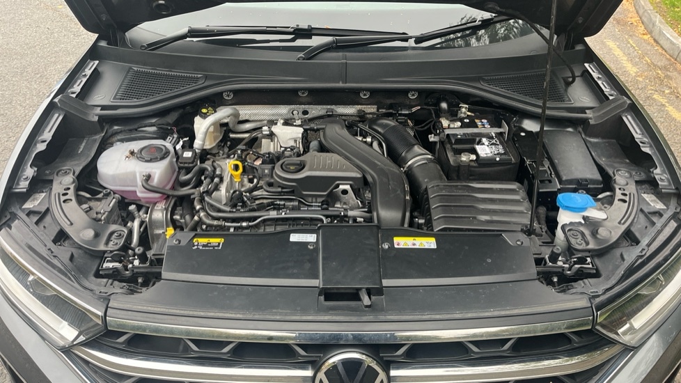 Used Volkswagen T-Roc 2024 for sale - 76870645: Photo 17