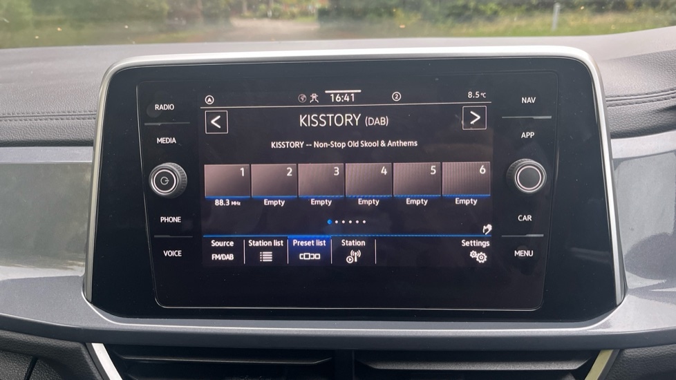 Used Volkswagen T-Roc 2024 for sale - 76870645: Photo 24