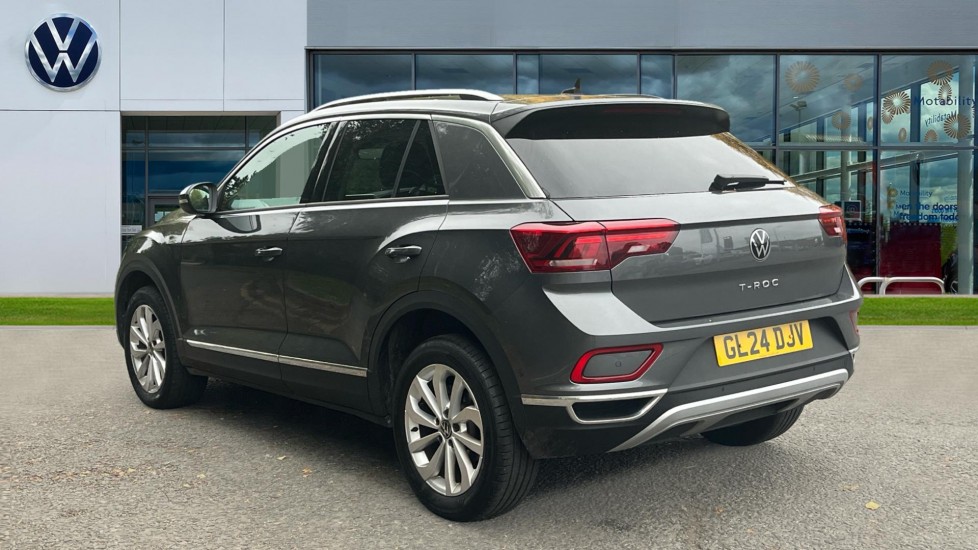 Used Volkswagen T-Roc 2024 for sale - 76870645: Photo 3