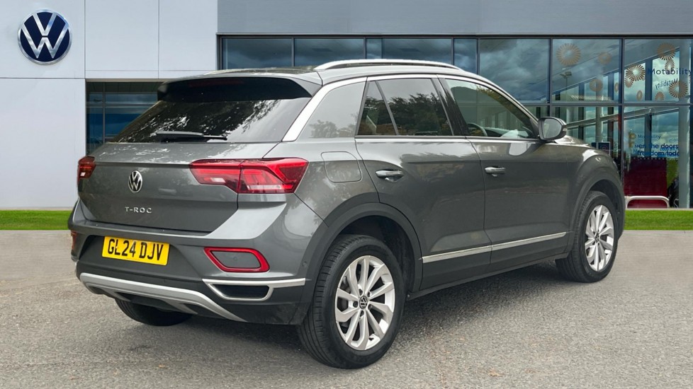 Used Volkswagen T-Roc 2024 for sale - 76870645: Photo 8