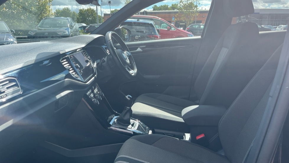 Used Volkswagen T-Roc 2021 for sale - 76146228: Photo 26