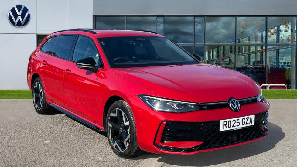 Used Volkswagen Passat 2025 for sale - 76067040: Photo 1