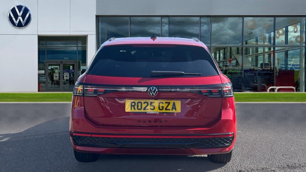 Used Volkswagen Passat 2025 for sale - 76067040: Photo 11