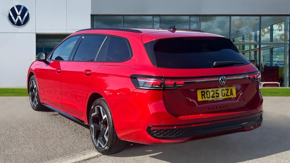 Used Volkswagen Passat 2025 for sale - 76067040: Photo 3