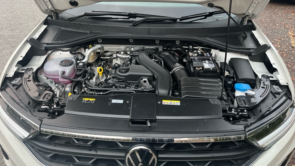 Used Volkswagen T-Roc 2024 for sale - 76872410: Photo 17