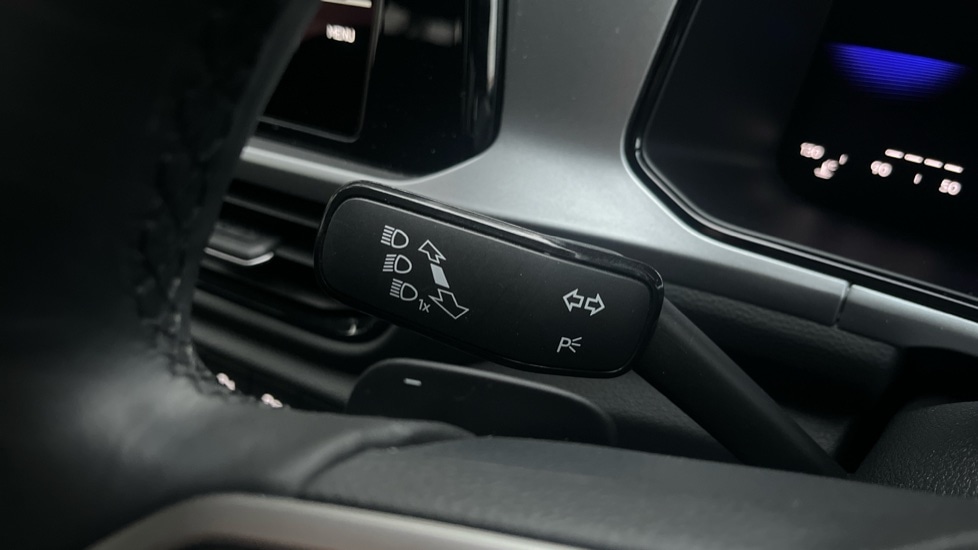 Used Volkswagen T-Roc 2024 for sale - 76872410: Photo 30