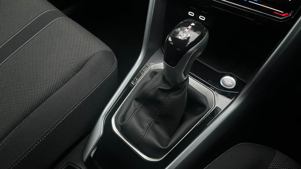 Used Volkswagen T-Roc 2024 for sale - 76872410: Photo 33