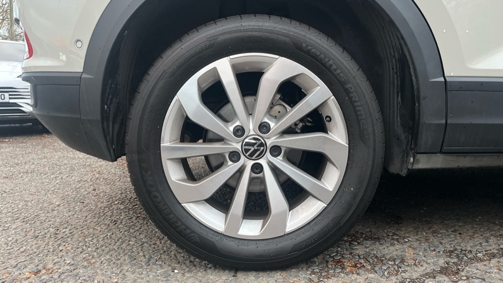 Used Volkswagen T-Roc 2024 for sale - 76872410: Photo 5