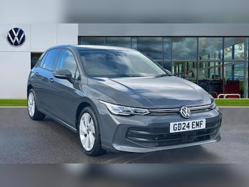 Used Volkswagen Golf 2024 for sale - 75902202: Photo