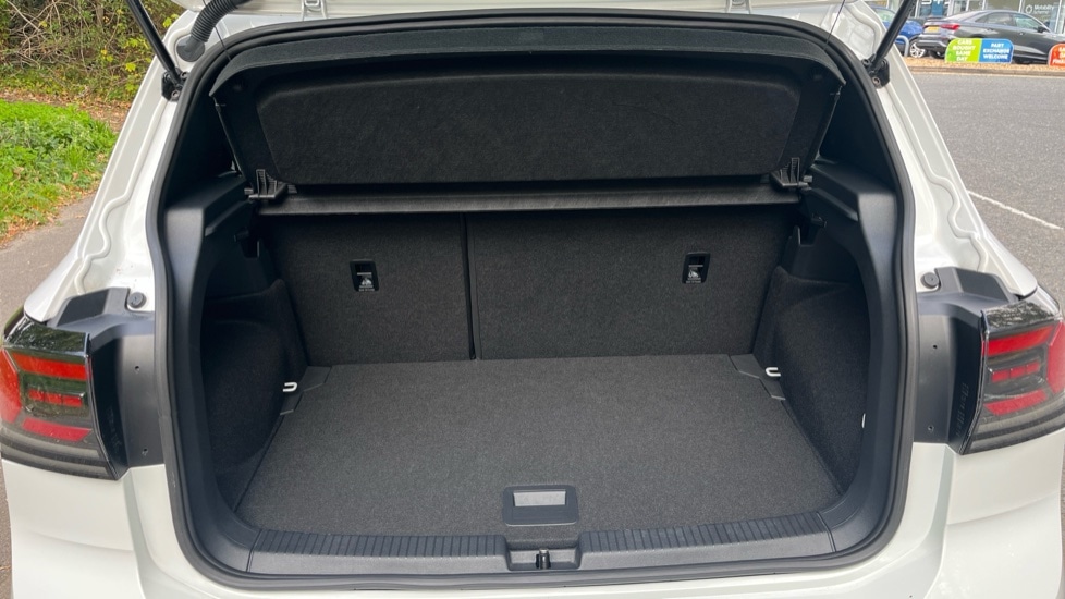 Used Volkswagen T-Cross 2024 for sale - 76870159: Photo 16