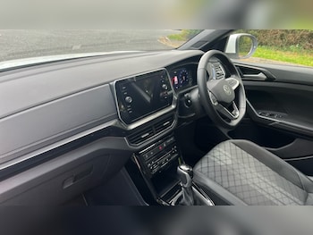 Used Volkswagen T-Cross 2024 for sale - 76870159: Photo