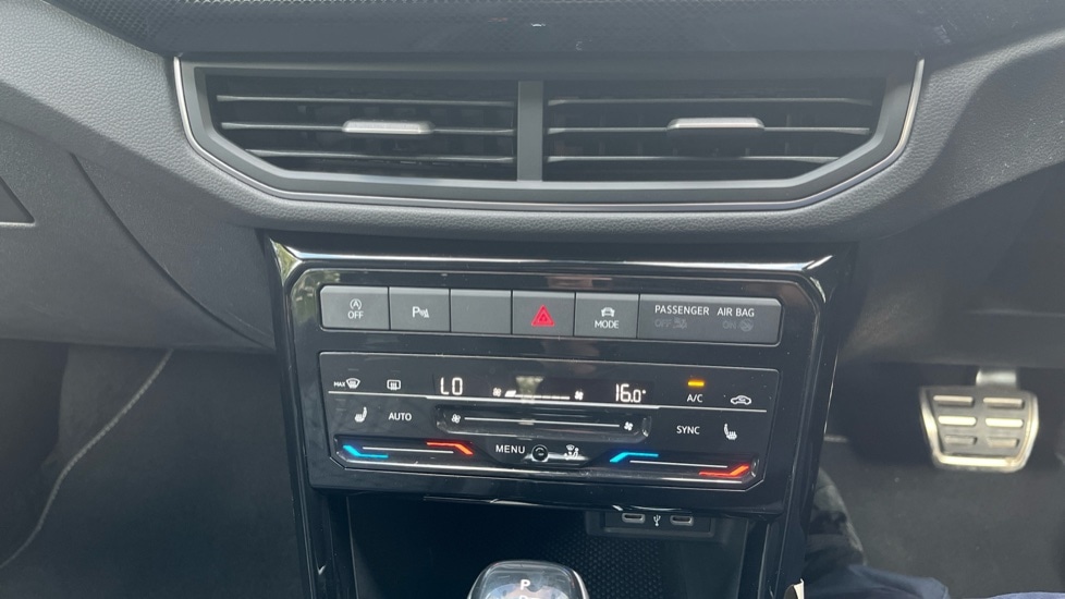 Used Volkswagen T-Cross 2024 for sale - 76870159: Photo 34