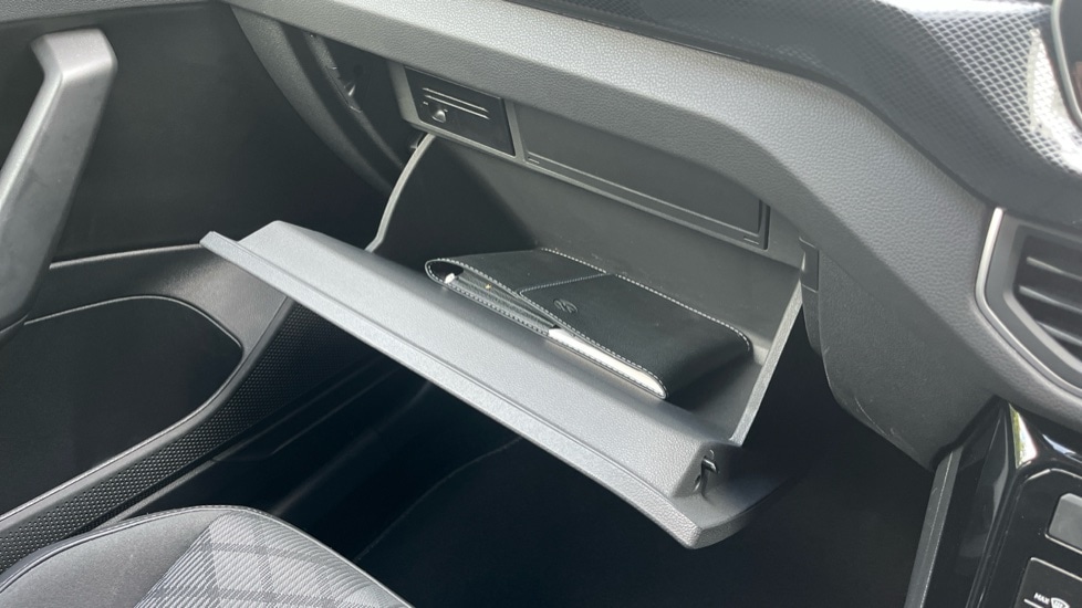 Used Volkswagen T-Cross 2024 for sale - 76870159: Photo 42