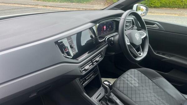 Used Volkswagen Polo 2023 for sale - 76140074: Photo 2