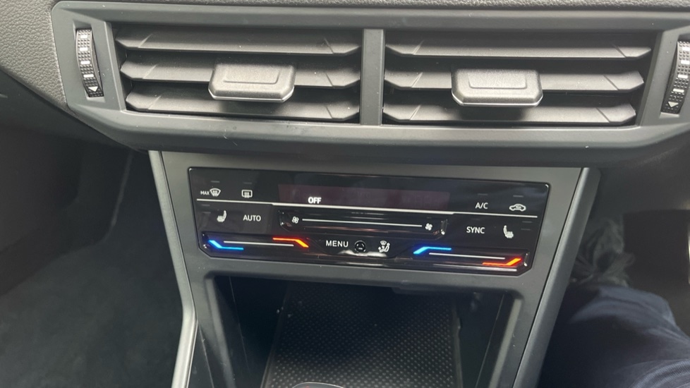 Used Volkswagen Polo 2024 for sale - 76873714: Photo 32