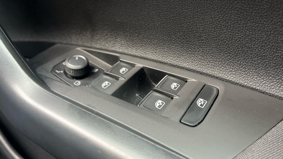 Used Volkswagen Polo 2024 for sale - 76873714: Photo 37