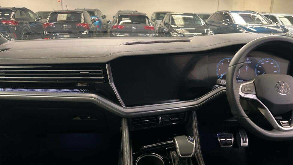 Used Volkswagen Touareg 2025 for sale - 76154868: Photo 13